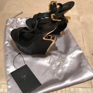 Giuseppe Zanotti Design Black and Gold New Heel